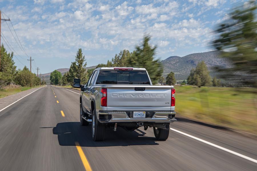  Chevrolet Silverado 2500 HD LTZ Z71 Crew Cab 2019 года  (фото 12 из 17)